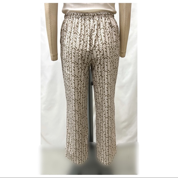Coldwater Creek Light Brown and Cream Printed Leaves Pull On Pants